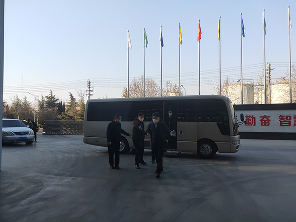 淄博市桓臺(tái)縣縣委書記林恒到太極搪瓷調(diào)研考察