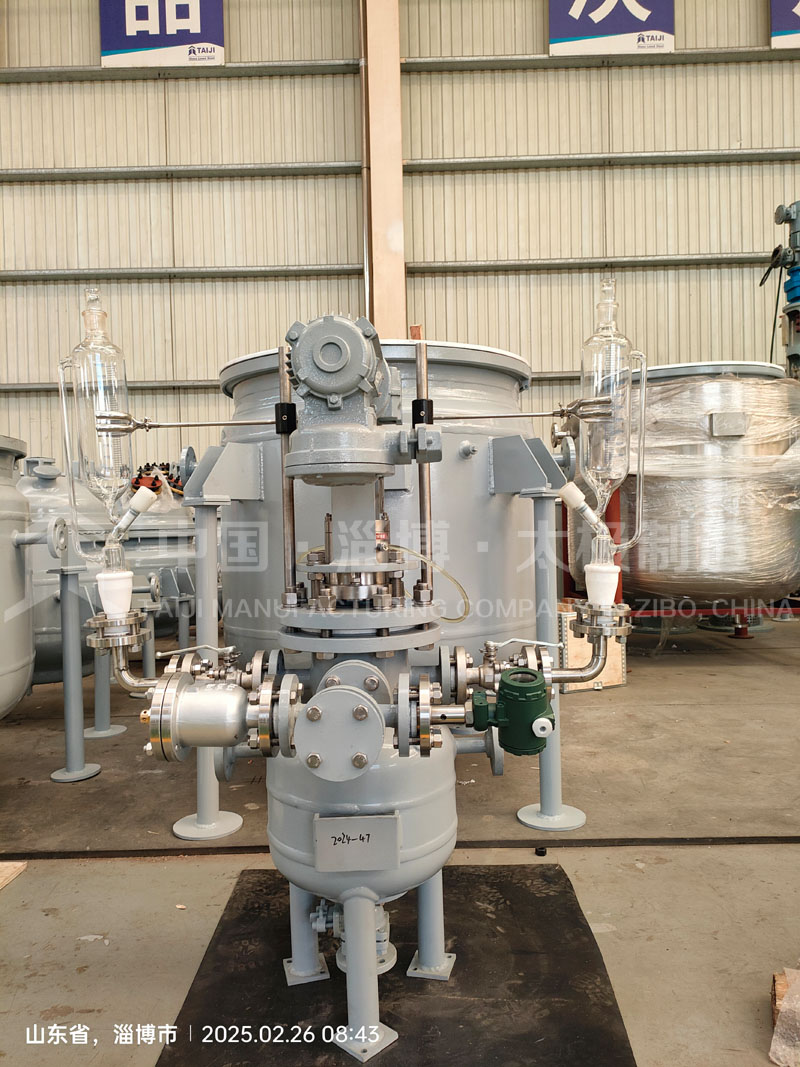 太極5L搪玻璃反應釜制造完成，各項檢驗全部通過！