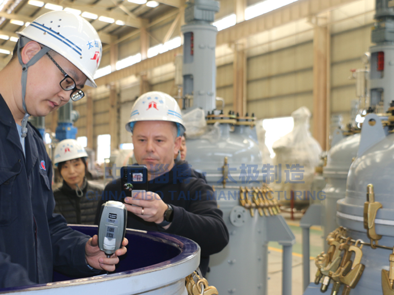 太極出口搪玻璃反應(yīng)釜高分通過國際嚴(yán)苛檢驗