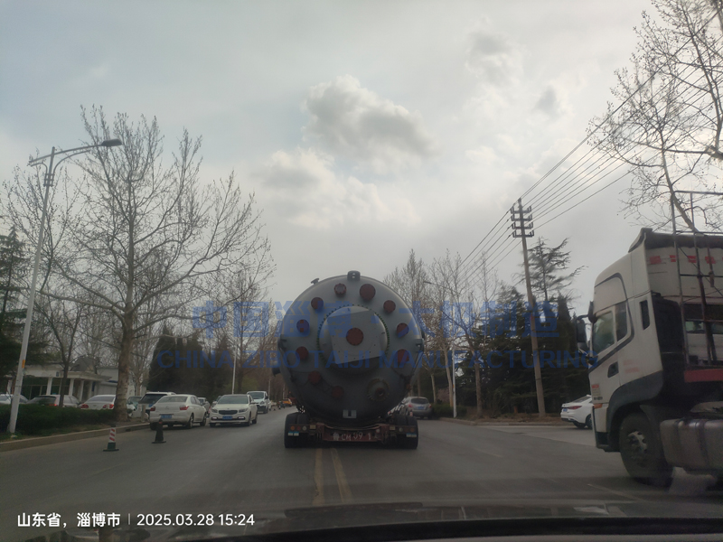 創(chuàng)新領(lǐng)航！高品質(zhì)9萬(wàn)升大型搪玻璃反應(yīng)釜，太極制造